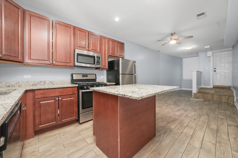 4538 W Jackson Blvd - Photo 3 of 14