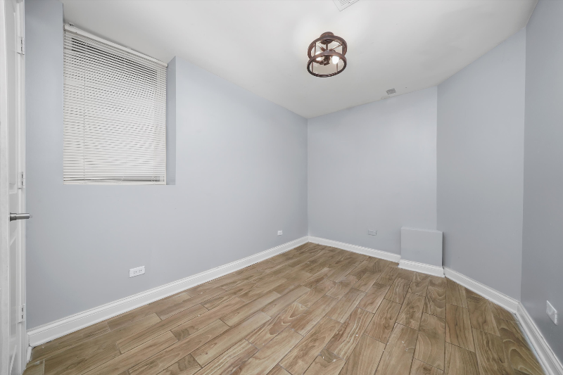 4538 W Jackson Blvd - Photo 6 of 14