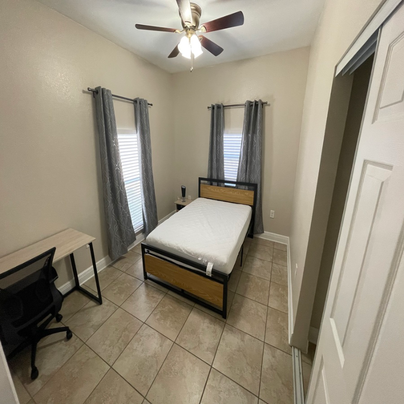 3511 Dartmouth Avenue #2 - Photo 4 of 5