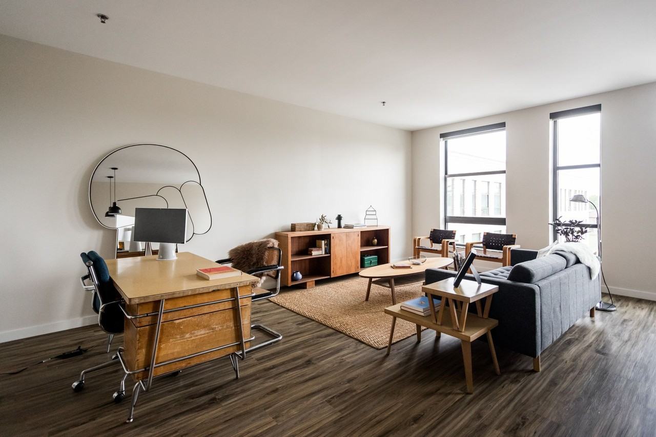 Parker Durand - Photo 6 of 9