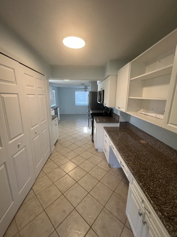 30 Berkley Rd #NA - Photo 3 of 12