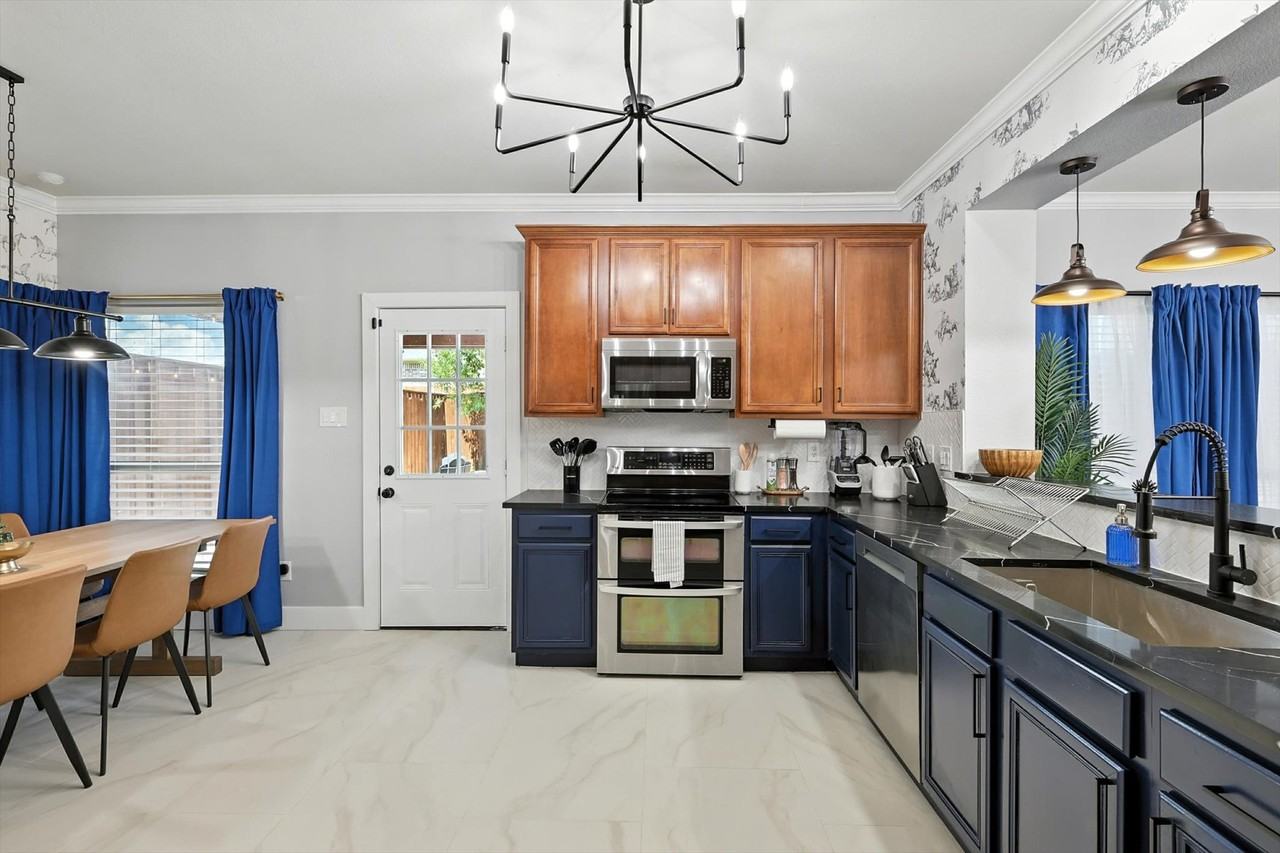 2516 Castle Pines Dr #NA - Photo 3 of 50