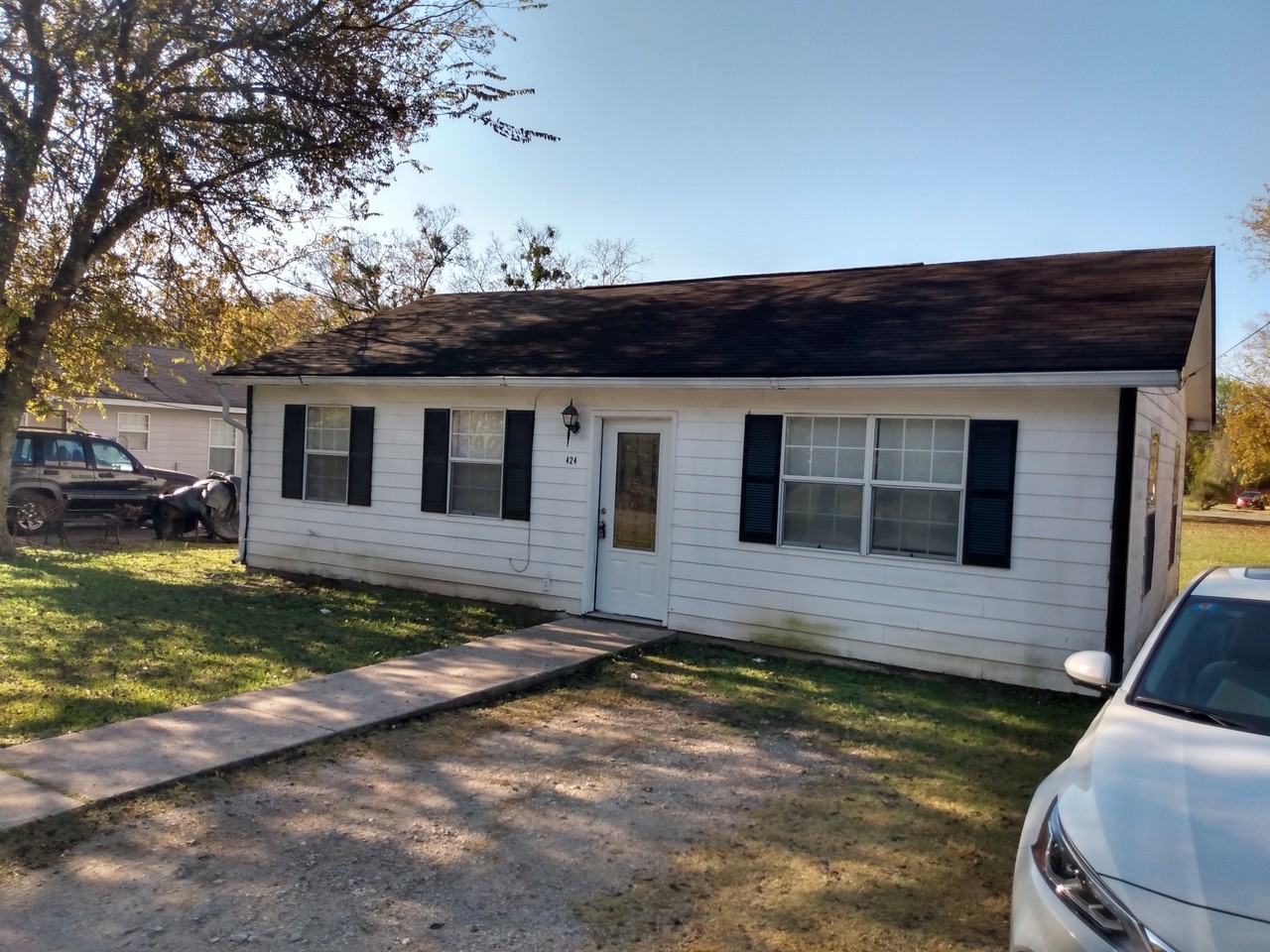 424 Dixon St #NA - Photo 2 of 21