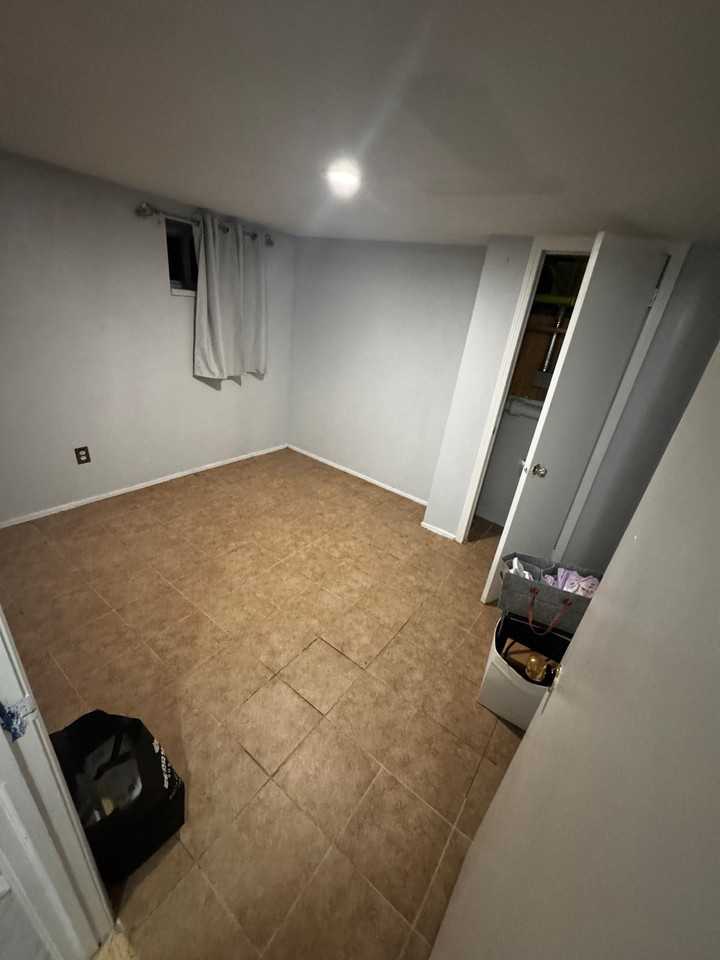 Rugby Rd #BS - Photo 2 of 7