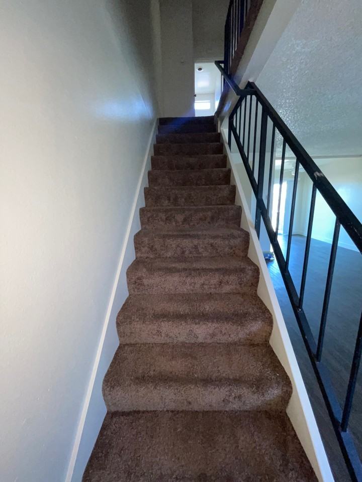 230 N Spruce Ave #92 - Photo 6 of 10