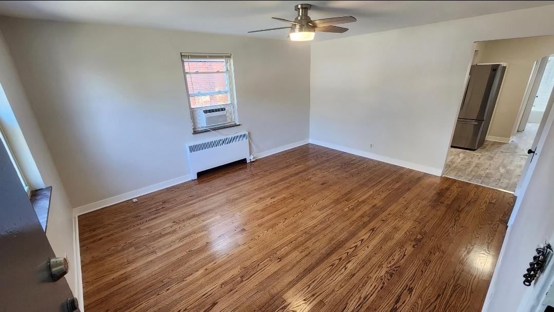 5509 Fenwick Ave #2 - Photo 3 of 11