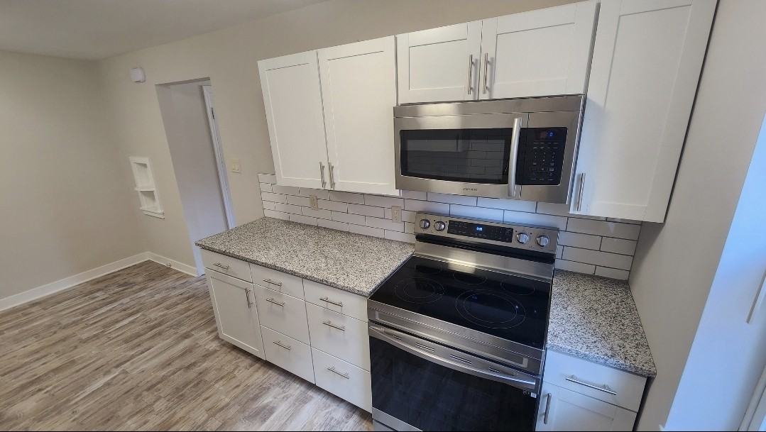 5509 Fenwick Ave #2 - Photo 7 of 11