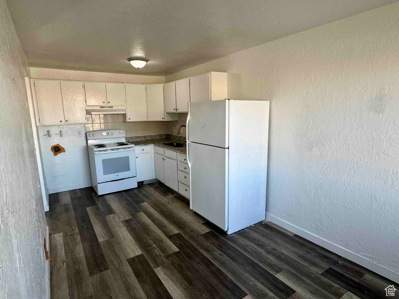 1877 Parkway Blvd #1 - Photo 3 of 6