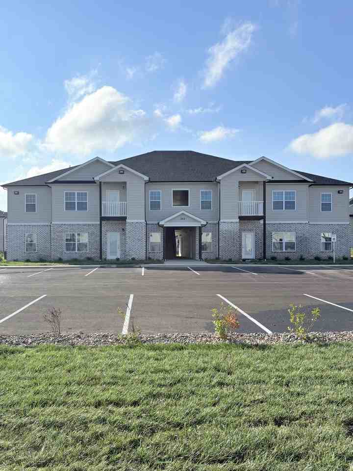 332 Hillview Mills Boulevard