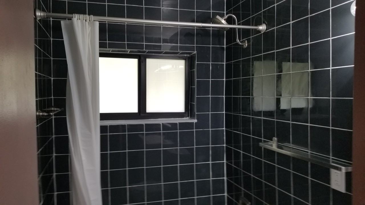 515 S 20th Ave #3 - Photo 5 of 50