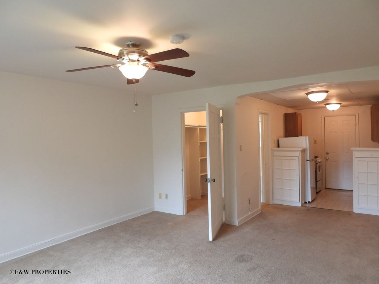 Broadway Apartments - Photo 7 of 33