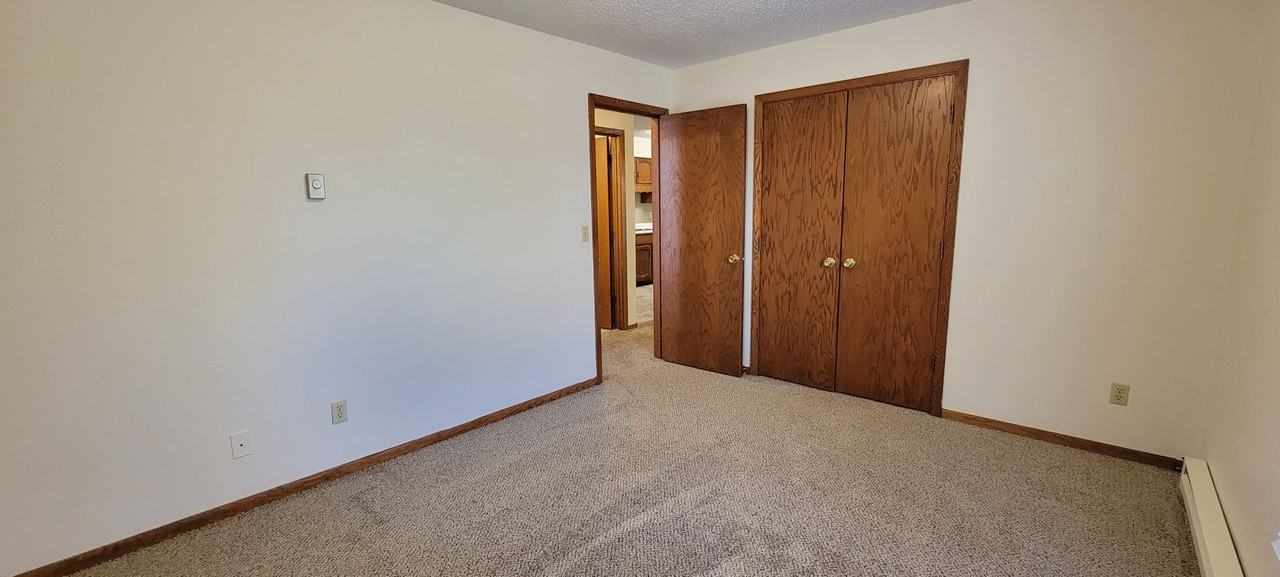 Colfax Manor Apartments - Photo 7 of 50