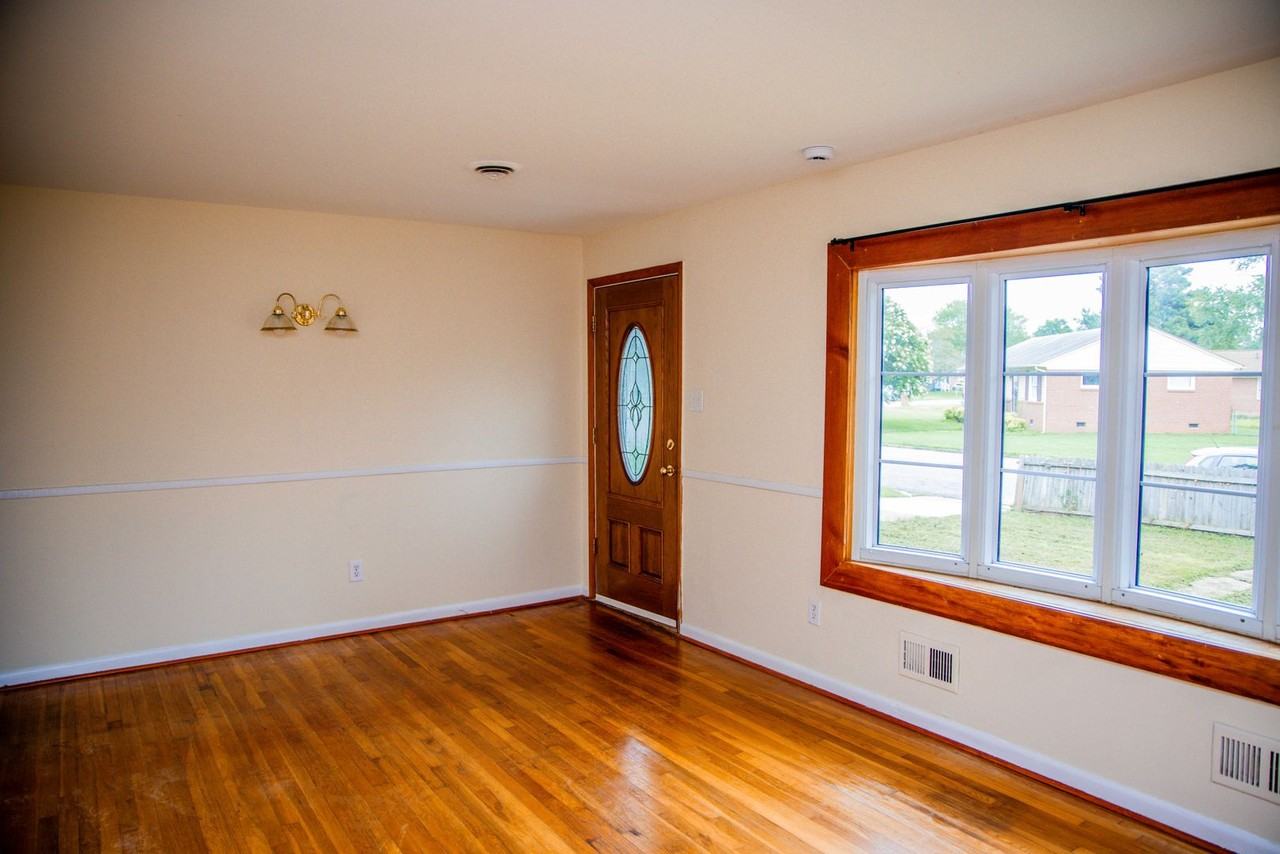 706 Erich Rd - Photo 4 of 17