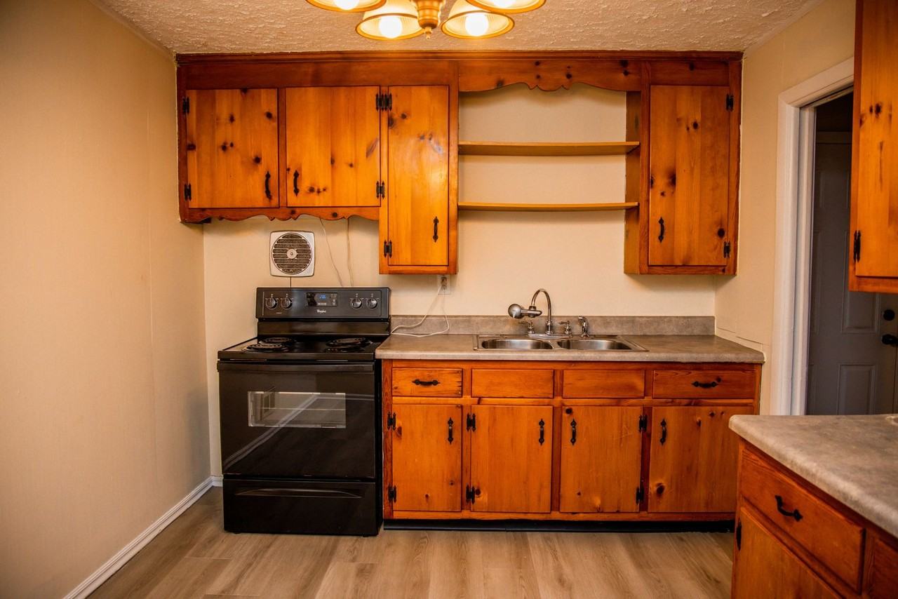 706 Erich Rd - Photo 6 of 17