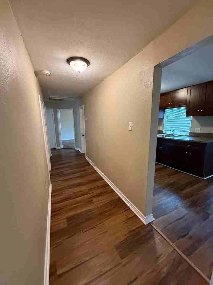 640 E Bolivar St - Photo 6 of 11