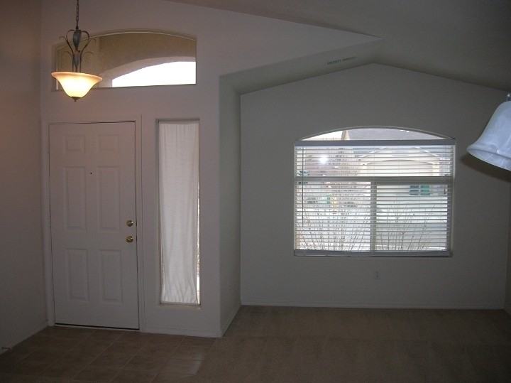 3459 Oasis Springs Rd Ne - Photo 4 of 11