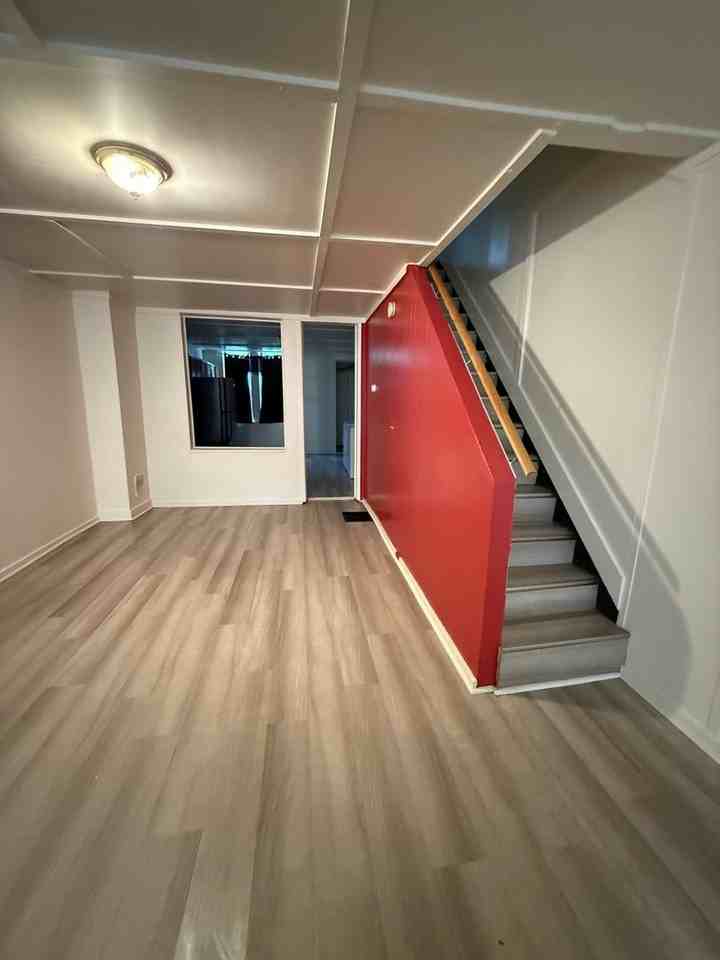 220 N Luzerne Ave - Photo 5 of 8