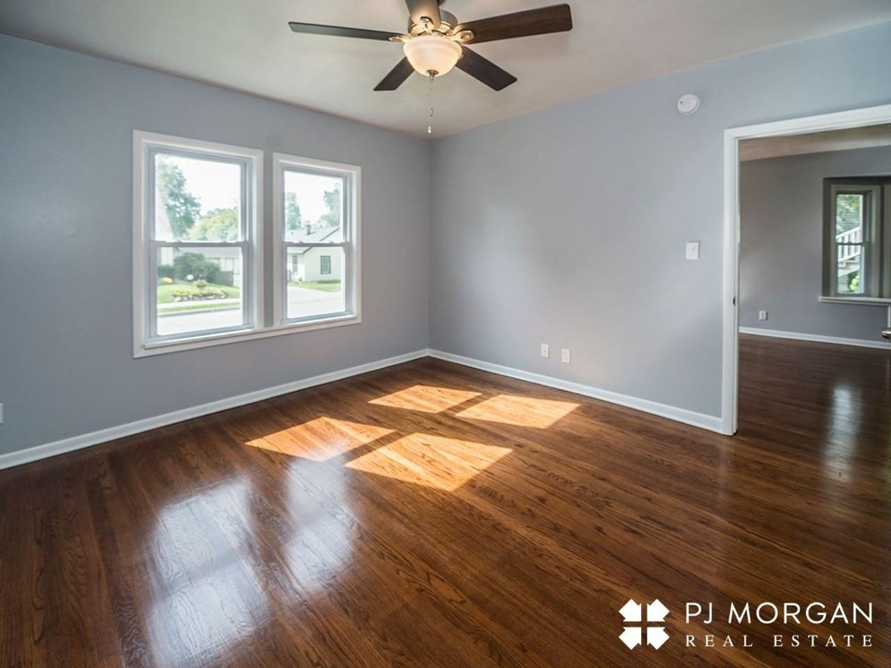 6262 Pine Street - Photo 4 of 16