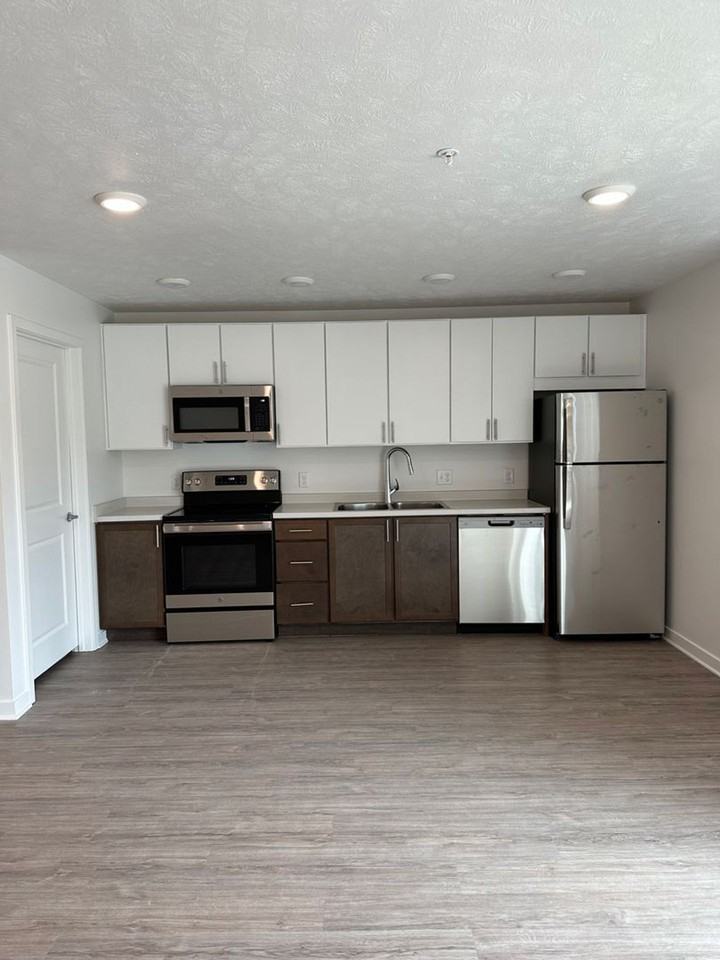 Gatehouse Rows Apartments - Photo 4 of 35