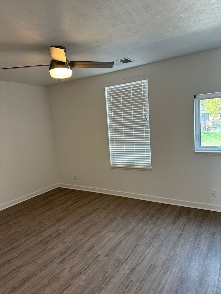 Gatehouse Rows Apartments - Photo 5 of 35