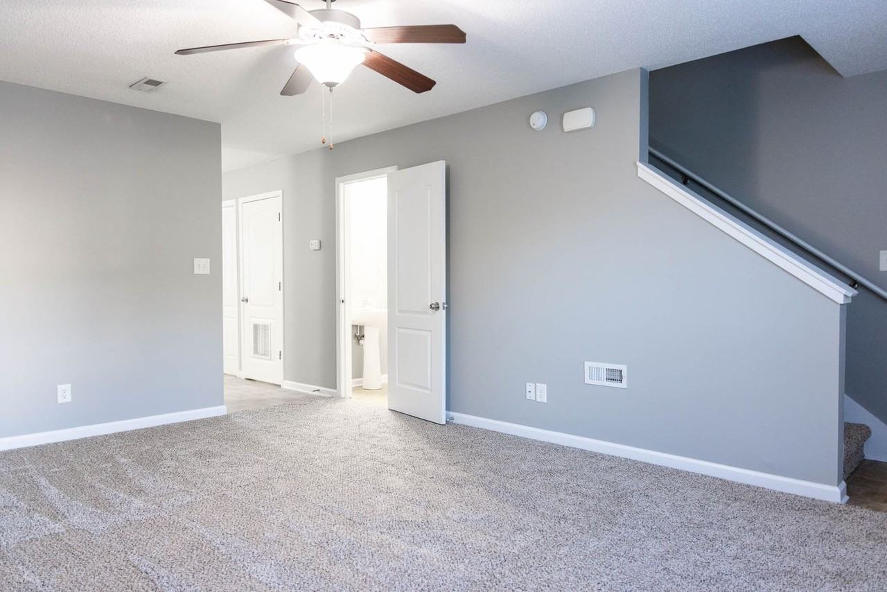 532 Patriot Park Ct. - Photo 2 of 19