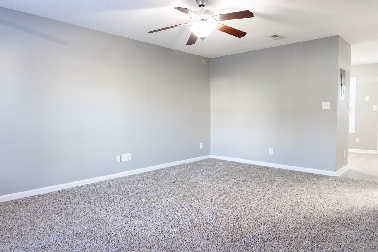 532 Patriot Park Ct. - Photo 3 of 19