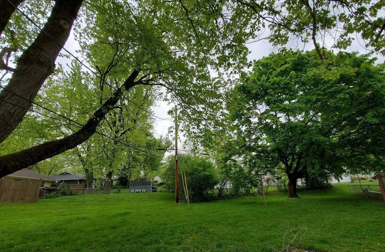 912 W Winding Way - Photo 2 of 11