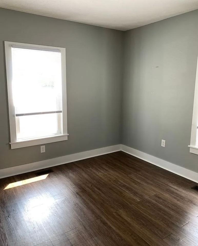 624 S Fess Ave #4 - Photo 2 of 15