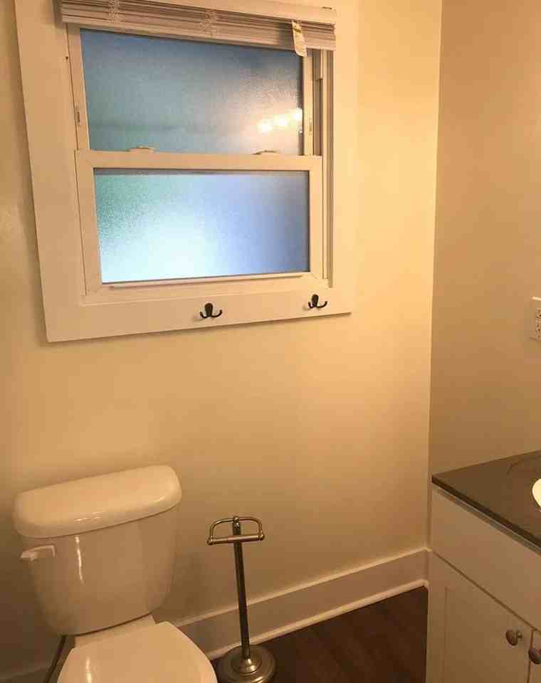 624 S Fess Ave #4 - Photo 3 of 15