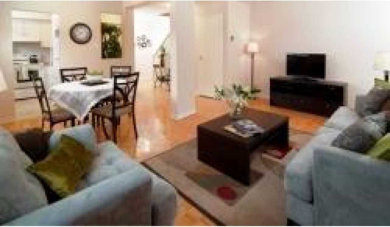 205 Av Frobisher - Photo 2 of 15