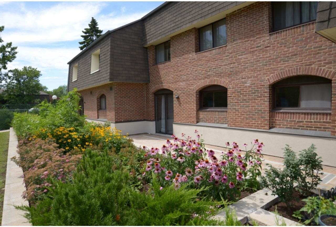 205 Av Frobisher - Photo 7 of 15