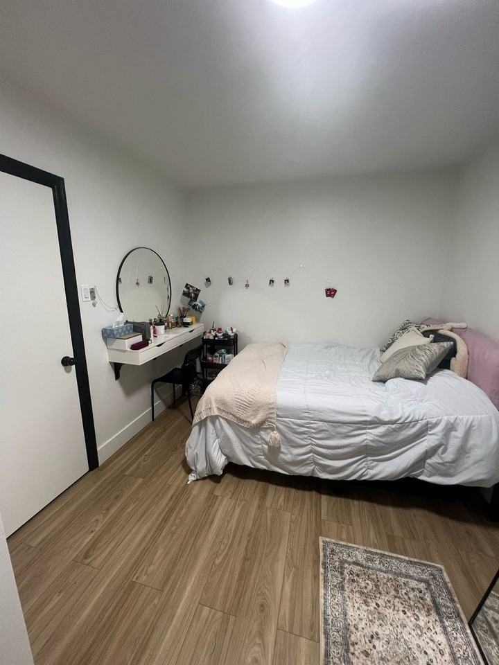 281 Columbus Ave - Photo 3 of 5