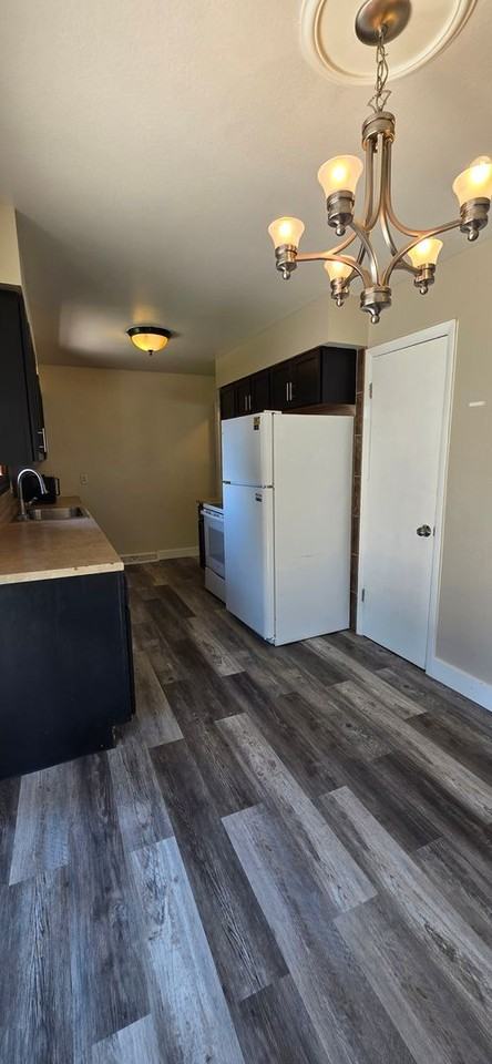 904 Coolidge St - Photo 2 of 18