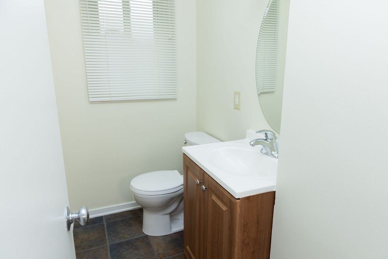 125 Mimosa Dr - Photo 4 of 23