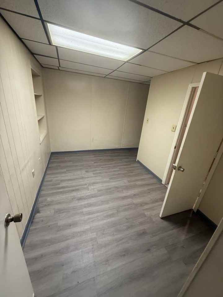 501 Vandell Blvd - Photo 6 of 11