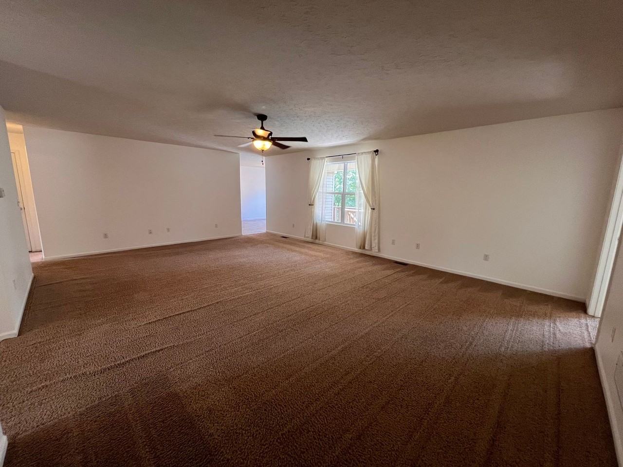 14197 Hopi Lane - Photo 3 of 36