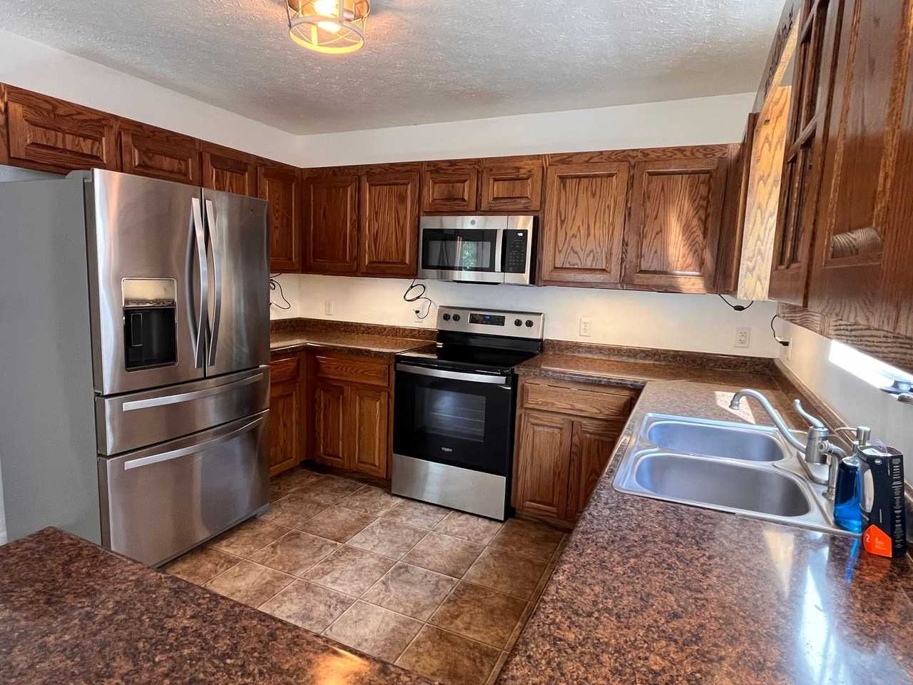 14197 Hopi Lane - Photo 6 of 36