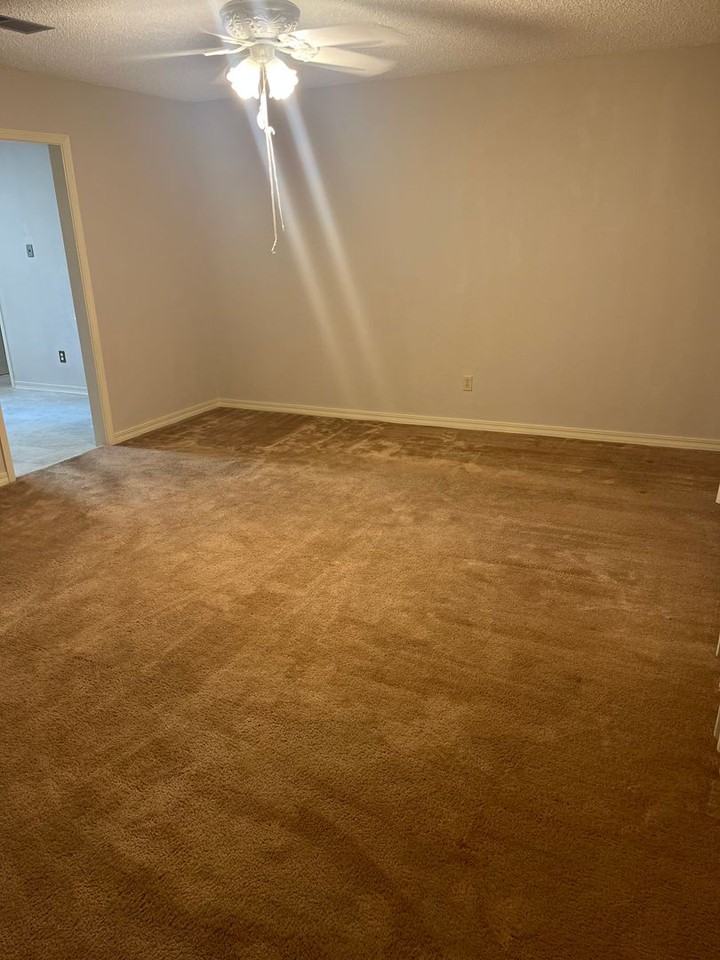 816 Eds Blvd - Photo 2 of 11