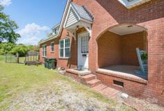 709 1/2 Myrtle Dr - Photo 1 of 1