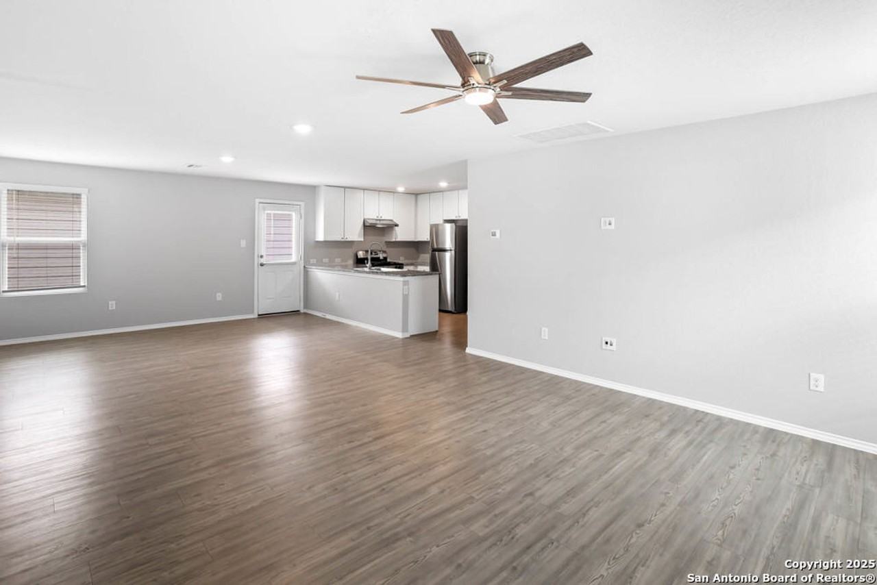 13907 Silos Mdws - Photo 7 of 22