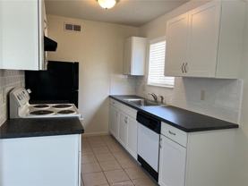806 Natalie St #D - Photo 1 of 1