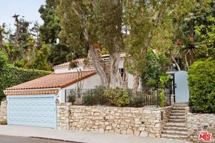 462 Mesa Rd - Photo 1 of 1