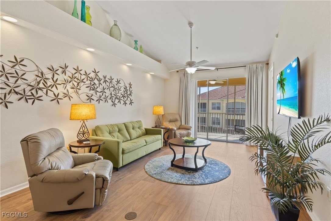 1109 Van Loon Commons Cir Apt 303 #303 - Photo 3 of 24