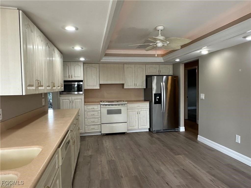 3913 Se 20th Pl - Photo 4 of 11