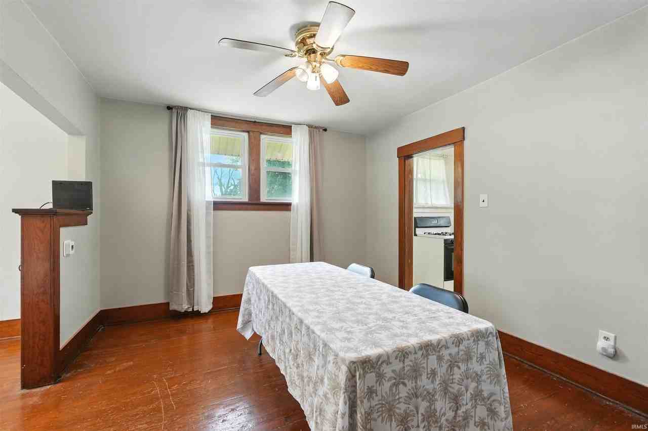 3330 Bowser Ave - Photo 5 of 13