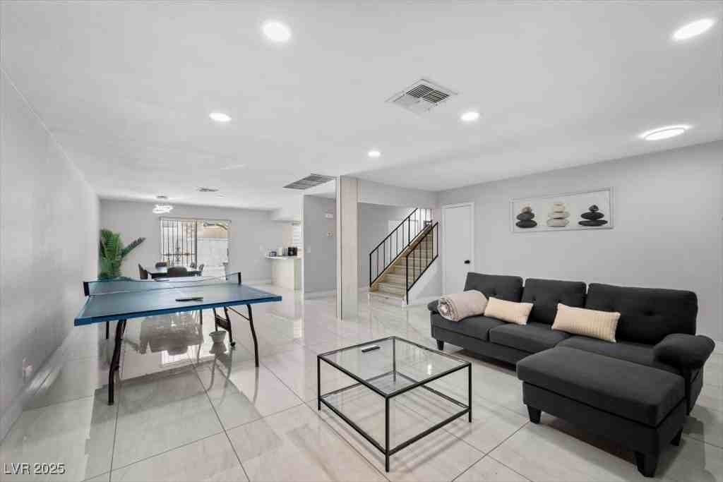 3618 Redwood St - Photo 2 of 50