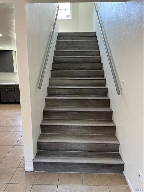 1257 Velasco St - Photo 2 of 8