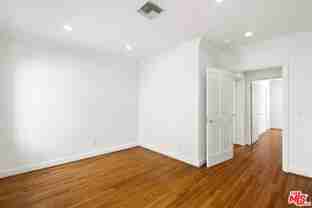 1240 N Doheny Dr - Photo 1 of 1