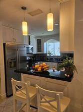 1159 N 13th Ave - Photo 4 of 8