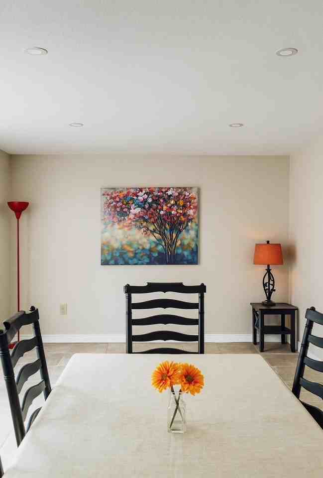 Butler Ave - Photo 2 of 5